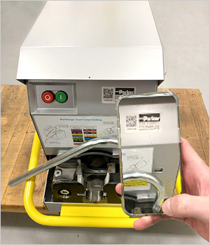 Scan the code on equipment; a support screen will open with options