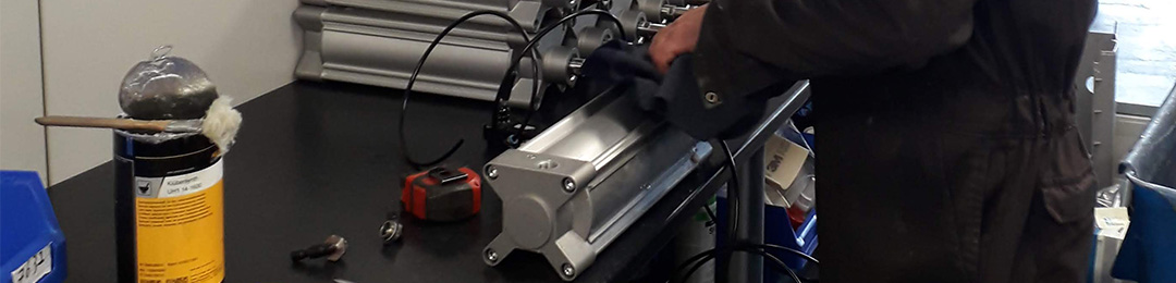 Bespoke Parker Pneumatic Cylinders 